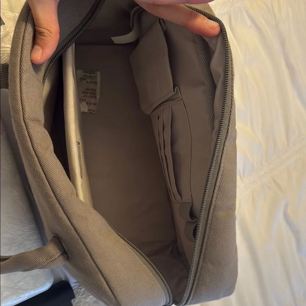 HP Laptop with Accessories in Gray and White